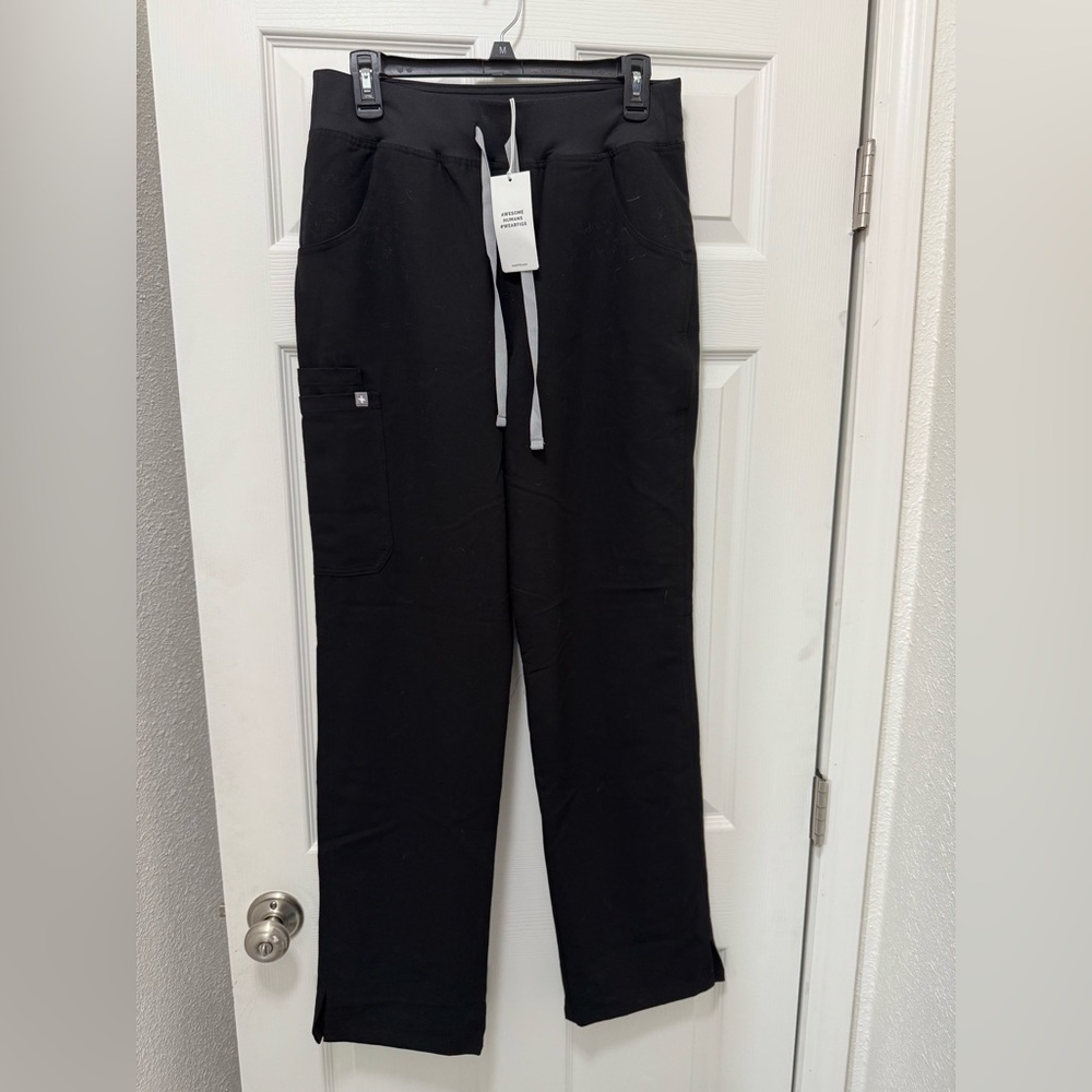 FIGS- Kade Cargo Scrub Pants™ HIGH WAIST Medium TALL